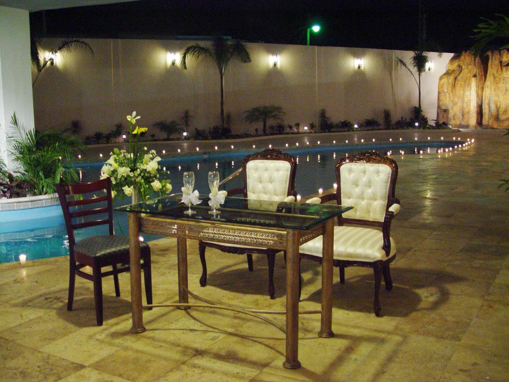 Hotel Royal Garden Reynosa Udogodnienia zdjęcie