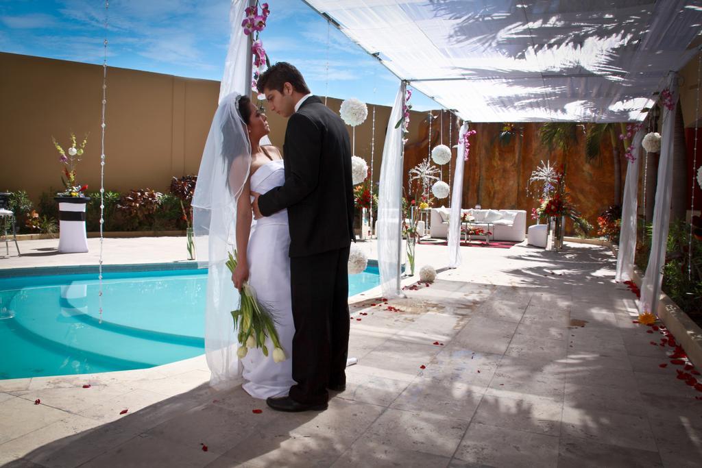 Hotel Royal Garden Reynosa Zewnętrze zdjęcie